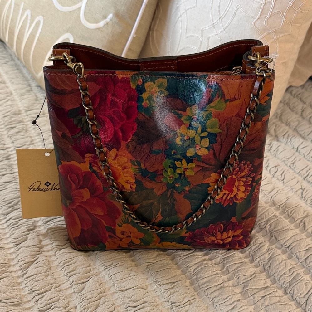 Patricia Nash Small Ledra Floral Print bag/purse-NWT